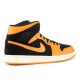 AIR JORDAN 1 MID ORANGE PEEL  554724 081