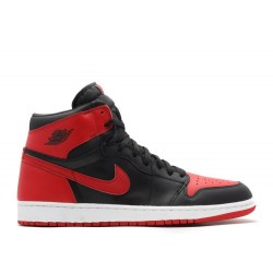 AIR JORDAN 1 RETRO BRED 2001  136066 061