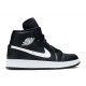 WMNS AIR JORDAN 1 MID BLACK WHITE  bq6472 011