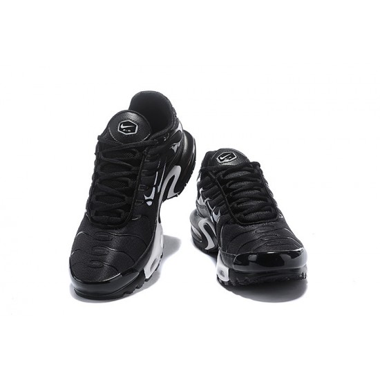 Nike Air Max Plus Tn Mens Black and White Shoes